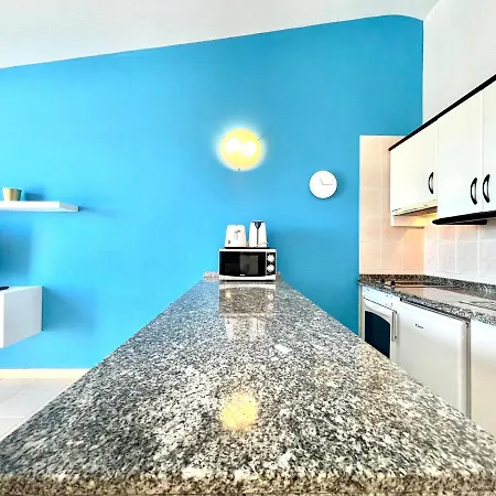Cozy One Bedroom Apartment,Wifi, Pool In Tenerife South *