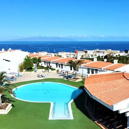 Cozy One Bedroom Apartment,Wifi, Pool In Tenerife South *