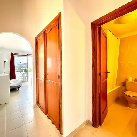 Apartamento Cozy One Bedroom Apartment,Wifi, Pool In Tenerife South *