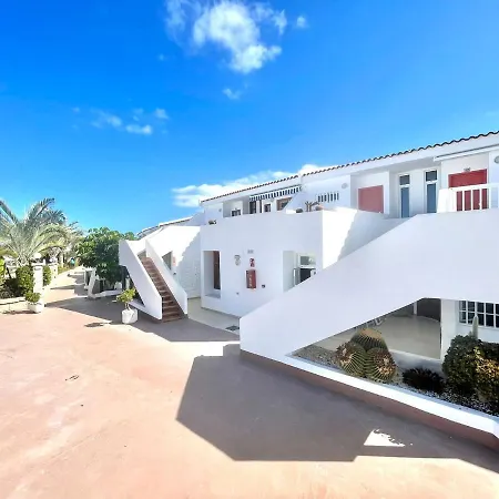 Cozy One Bedroom Apartment,Wifi, Pool In Tenerife South Apartamento Costa Adeje (Tenerife)