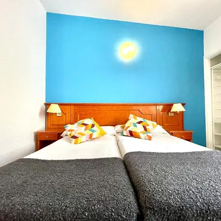 アパート Cozy One Bedroom Apartment,Wifi, Pool In Tenerife South アデヘ