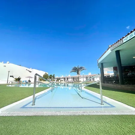 Cozy One Bedroom Apartment,Wifi, Pool In Tenerife South * アデヘ