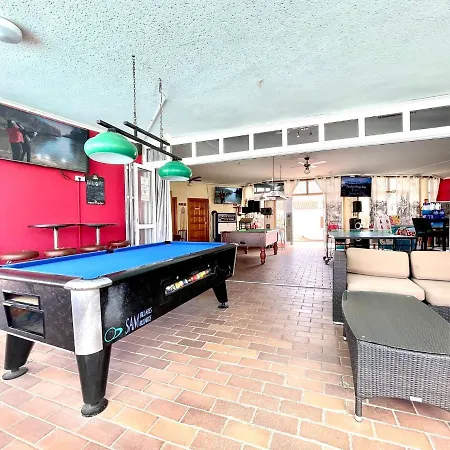 Cozy One Bedroom Apartment,Wifi, Pool In Tenerife South