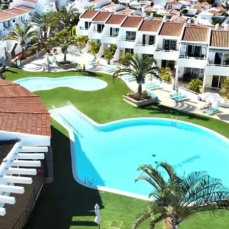 Cozy One Bedroom Apartment,Wifi, Pool In Tenerife South דירה אדחה
