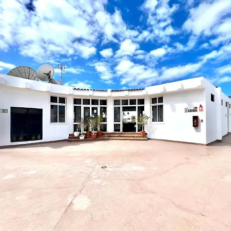 Cozy One Bedroom Apartment,Wifi, Pool In Tenerife South דירה